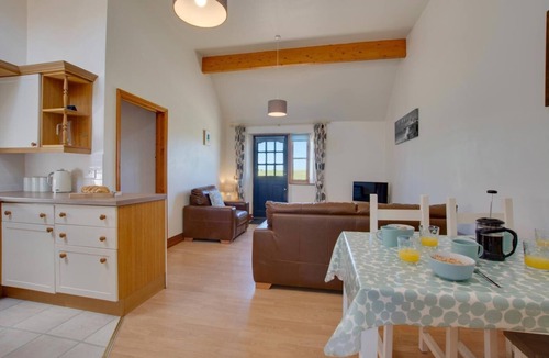 Aldborough Cottage | 2 Bed in Roughton (oc-1734)