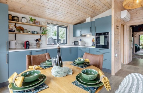 Ringshall Ski Chalet | 2 Bed in Stowmarket (oc-96303)