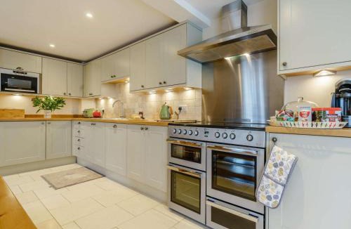 Thirsk House | 2 Bed in Thirsk oc-48116