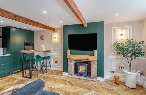 Ogden Cottage | 2 Bed in Thornton (oc-h36043)