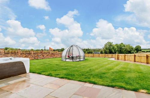Wakefield House | 2 Bed in Wakefield oc-93235