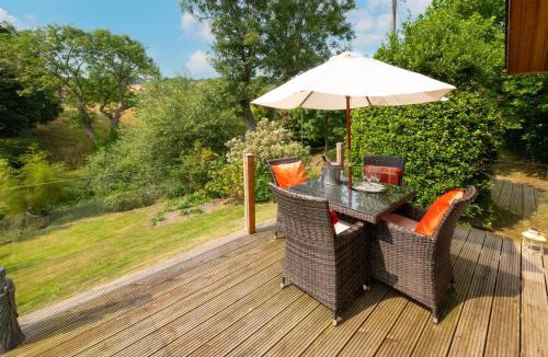 Whitby House | 2 Bed in Whitby oc-ra004