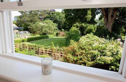 Low Catton Cottage | 2 Bed in York (oc-g0045)