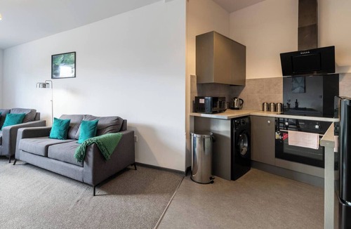 Peterborough Apartment | 2 bed, Parking, Netflix, A1 Road