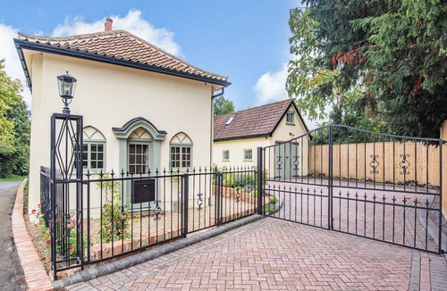 Spilsby Cottage | 2 bedroom accommodation in Halton Holegate