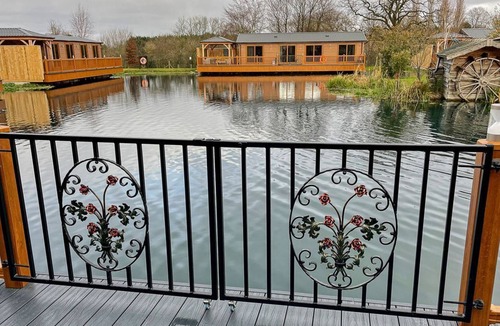 Caistor Cabin | 2 bedroom accommodation in Caistor, Market Rasen