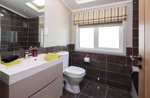 Little Weighton Cabin | 2 bedroom accommodation in Little Weighton, Nr Beverley