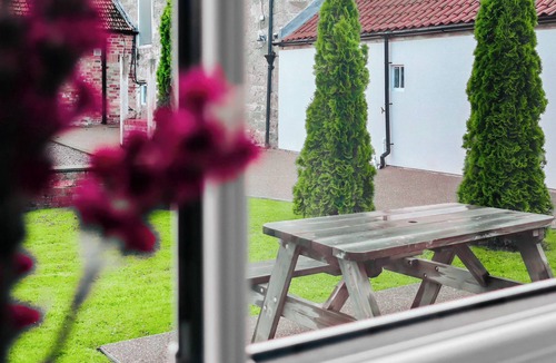 Cayton Cottage | 2 bedroom accommodation in Cayton, near Scarborough