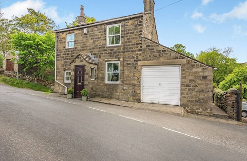 Laycock Cottage | 2 bedroom accommodation in Oakworth