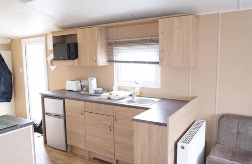 Hunstanton Ski Chalet | 2 bedroom caravan in hunstanton Dogs go free