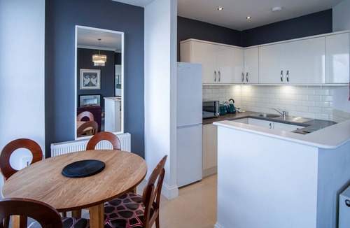 Scarborough Apartment | 2 Bedroom Luxury Sea View Apartment