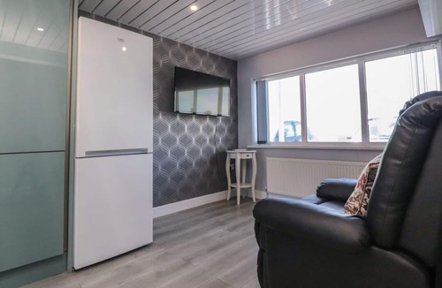 Thornton-Cleveleys House | 26 North Promenade, Cleveleys.