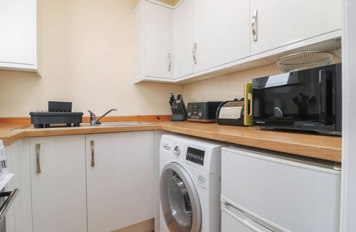 Plumtree Cottage | 27A WOLDS DRIVE, romantic, with a garden in Keyworth