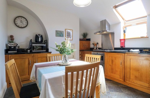 Bakewell Cottage | 2A WATER STREET, pet friendly, character holiday cottage in Bakewell