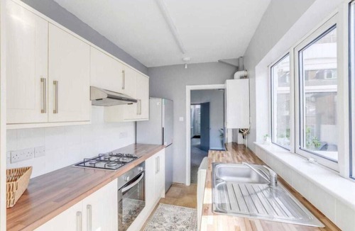 Nottingham House | 3-Bed Home near Trent Bridge & Nottingham City Centre