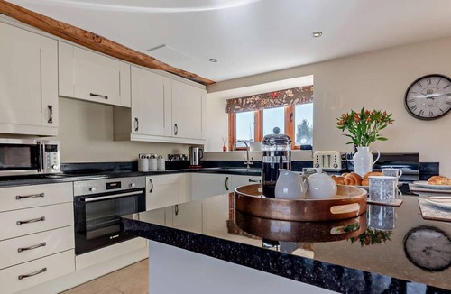 Little Cowarne Cottage | 3 Bed in Bromyard (oc-50507)