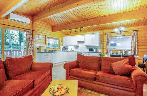 Kenwick Ski Chalet | 3 Bed in Kenwick (oc-l36924)