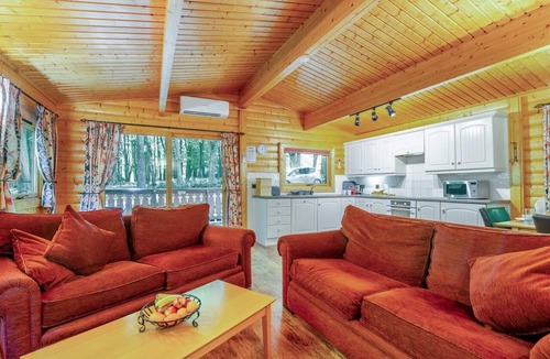 Kenwick Ski Chalet | 3 Bed in Kenwick (oc-l36924)