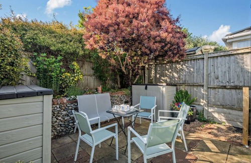 Kessingland Cottage | 3 Bed in Kessingland (oc-b27635)