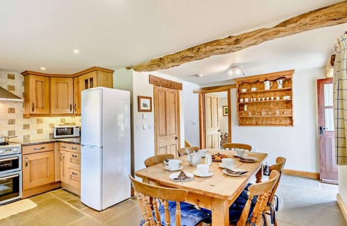 Chapeltown Cottage | 3 Bed in Leeds (oc-hh099)