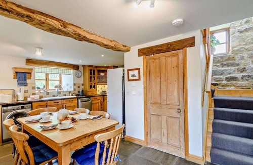 Chapeltown Cottage | 3 Bed in Leeds (oc-hh099)