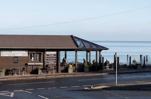 Sandsend Cottage | 3 Bed in Sandsend (oc-wa241)