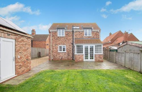 Alford House | 3 Bed in Withern oc-a34087