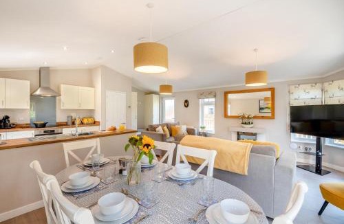 Ryther Cabin | 3 Bed in York oc-90401