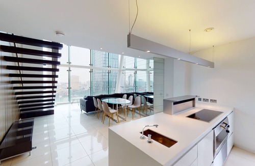 Northern Quarter Apartment | 3 Bed Penthouse in Heart of Manchester
