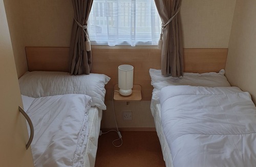 Chapel Saint Leonards Cabin | 3 bed static caravan