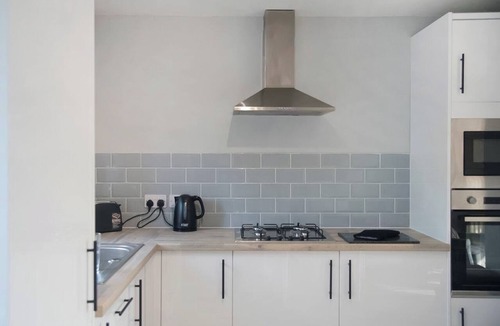 Thirsk Cottage | 3 Bedroom Apartment with Hot Tub Pet Friendly