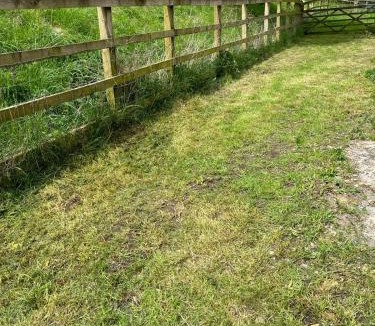 Skipton House | 3 Bedroom Dog Friendly Cottage with Off Lead Field