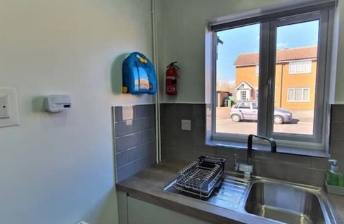 Leicester House | 32M Cozy house near by the waterway