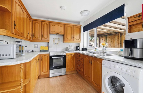Aylesbury House | 3bed house with garden and free parking