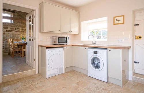 North York Moors National Park Cottage | 4 Bed in Kirkbymoorside (oc-75301)