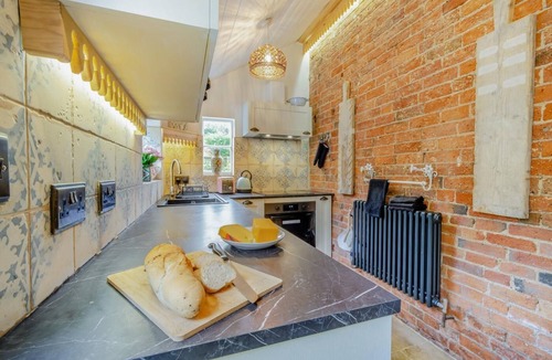 Orston Cottage | 4 Bed in Long Bennington (oc-p29872)