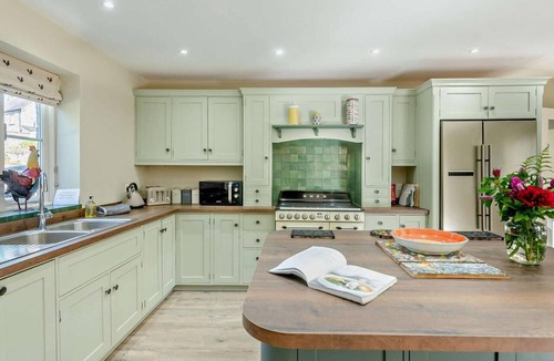Newton Grange Cottage | 4 Bed in Matlock (oc-47450)