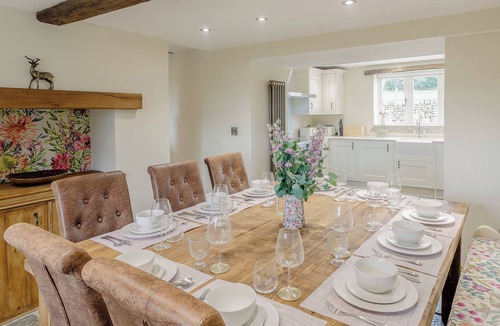 Clay Cross Cottage | 4 bedroom accommodation in Alton, nr Chesterfield