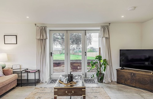 Malpas Cottage | 4 bedroom accommodation in Edge, near Malpas