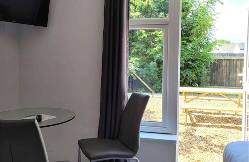 Newborough House | 4 Bedroom Contractor Accommodation | Chadburn