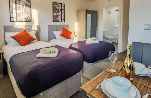 Newborough House | 4 Bedroom Contractor Accommodation Chadburn