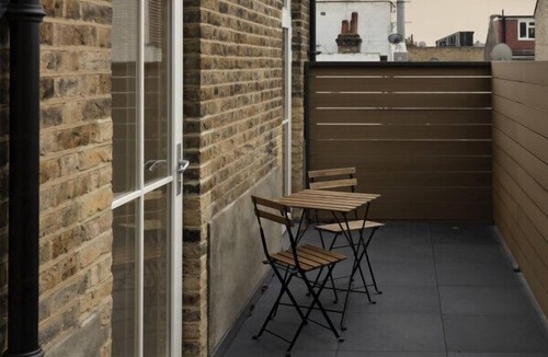 Harringay Apartment | 4 Parkview House - Lucy Suite