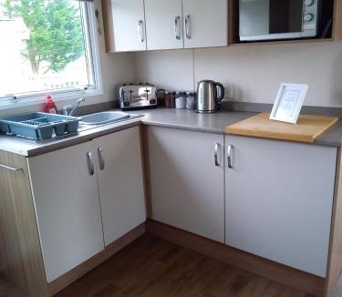 Dogdyke Resort | 41 the meadows luxury hot tub holidays tattershall lakes