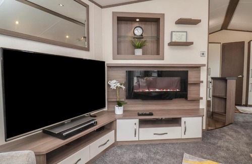 Cayton Bay House | 47 The Drake Forgetmeknot