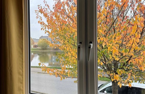 Peterborough House | 4BR House for Groups in Hampton Peterborough