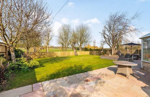 Wendlebury Cottage | 5 Bed in Bicester (oc-87367)