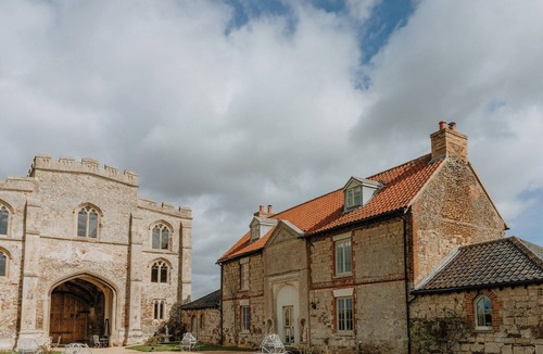 Pentney Cottage | 5 bedroom accommodation in Pentney, King&rsquo;s Lynn