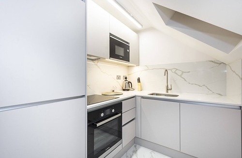 Brompton & Hans Town Apartment | 5 Stars 2 bedroom Apartment
