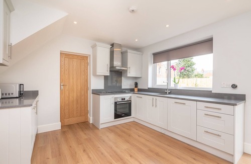 Heworth House | 51 Main Avenue · Luxurious Modern York House with Garden & Parking - Pass the Keys