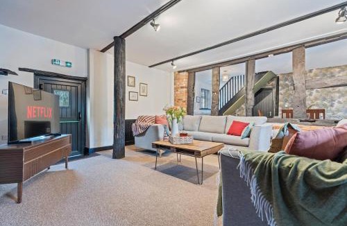 Forsbrook House | #66 Beautiful cottage near Cannock Chase - Sleeps 6 - Perfect for Contractors and Families - Free Parking